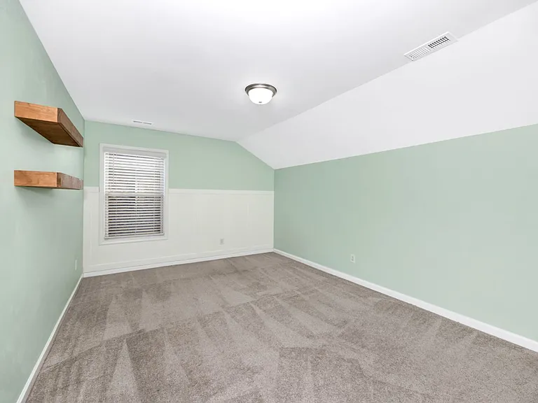 171 Kingswood Dr — Photo 33