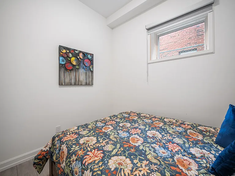10 Katherine Rd #LOWER — Photo 28