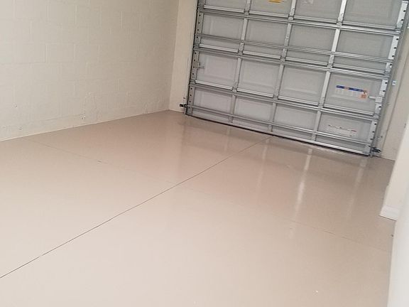 One car garage