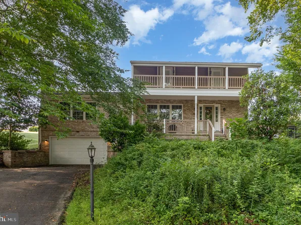 26 Autumn Dr, Dillsburg, PA 17019