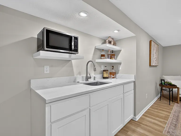 6232 Woodson Rd — Photo 48