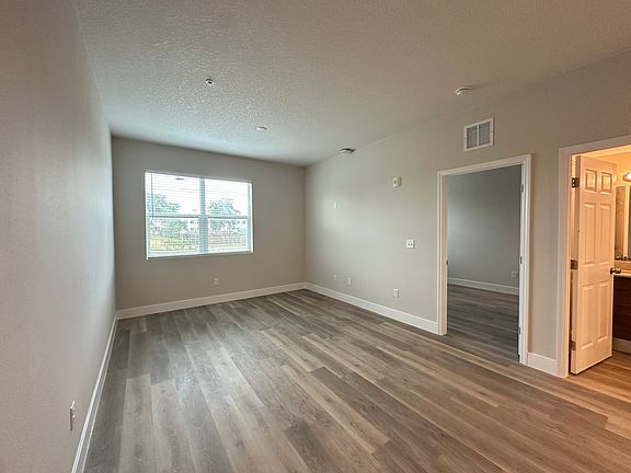 5th image of 4424 S Texas Ave #1-110