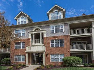 105 Timberbrook Ln, Gaithersburg, MD 20878