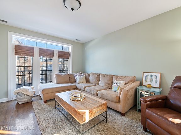 3rd image of 2212 N Seeley Ave #2