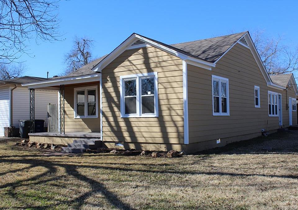 1st image of 204 S Urbana Ave