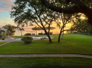 1967 Bayview Dr #1, Saint Petersburg, FL 33715