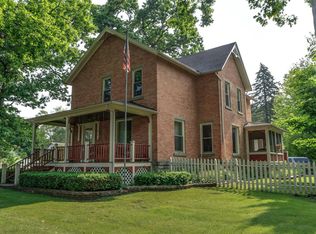 518 N Main St, Tekonsha, MI 49092