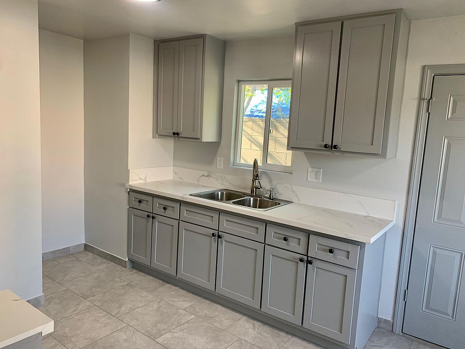 1st image of 1051 Broad Ave #1