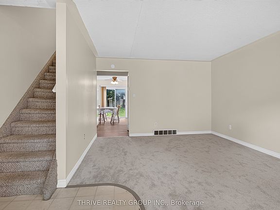 4th image of 1762 Aldersbrook Rd