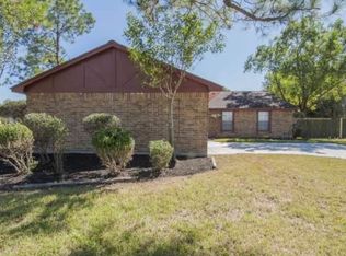 2802 Plymouth Colony Dr, Webster, TX 77598