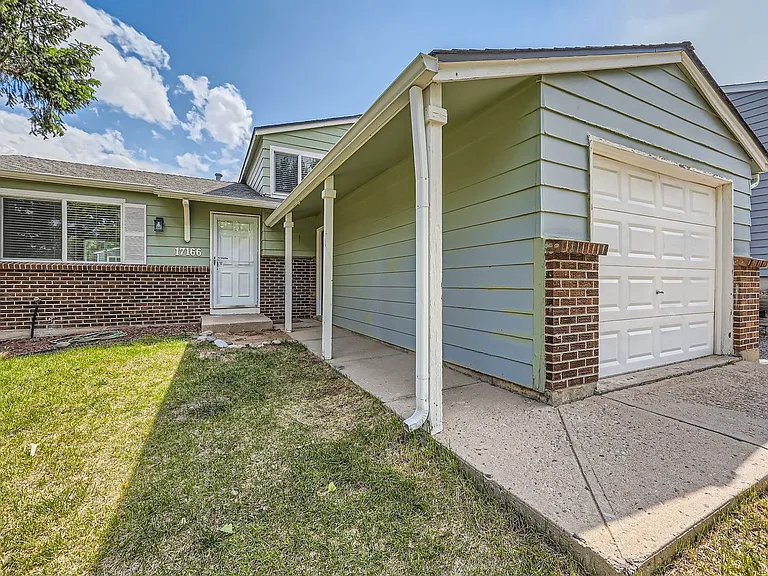 17166 E Nassau Pl — Photo 2