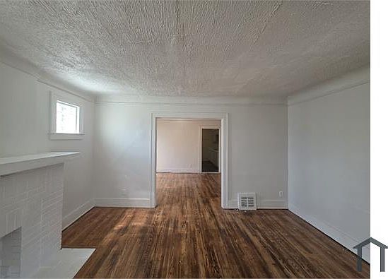 5th image of 5267 Maryland St