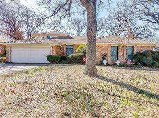 4302 Willow Bend Dr, Arlington, TX 76017