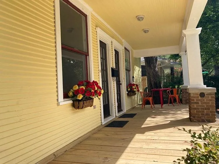 5931 Worth St — Photo 29