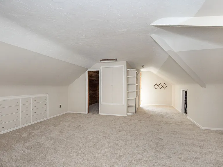 8310 Salisbury Dr — Photo 19