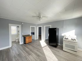 301 Amory St, Manchester, NH