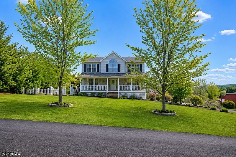 1st image of 7 Dunn Pl