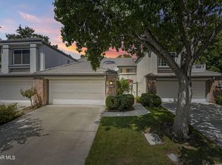 24408 Hampton Dr UNIT B, Santa Clarita, CA 91355