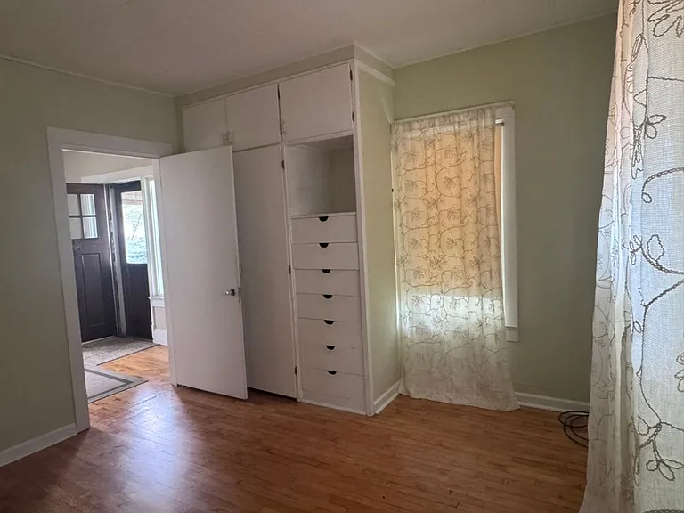 807 E Atlantic St — Photo 5