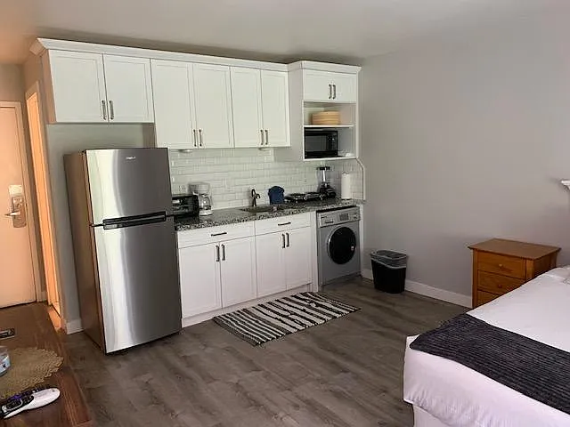 Studio, 315 sqft, $1,575 — Photo 4