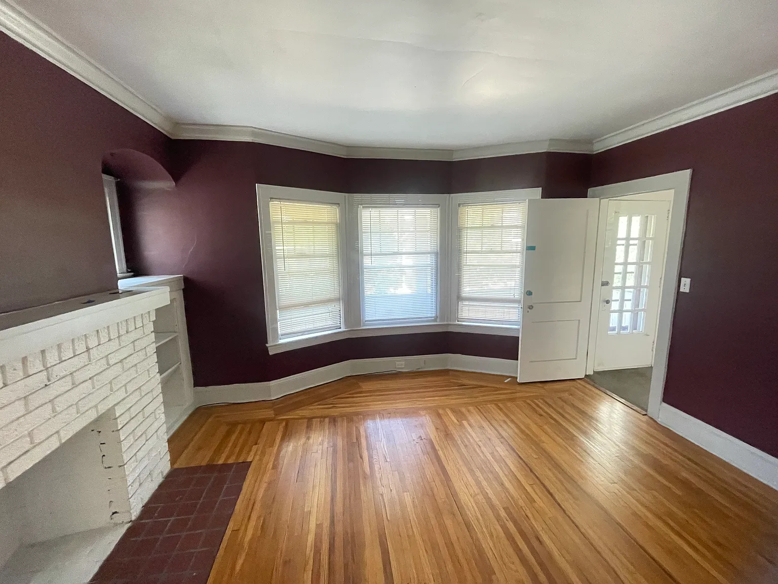 2 bed, 1350 sqft, $985 — Photo 3