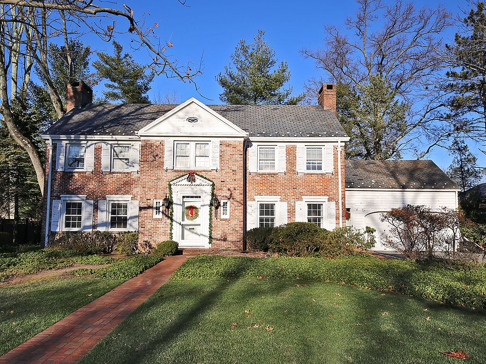 1st image of 53 Fairfield Dr