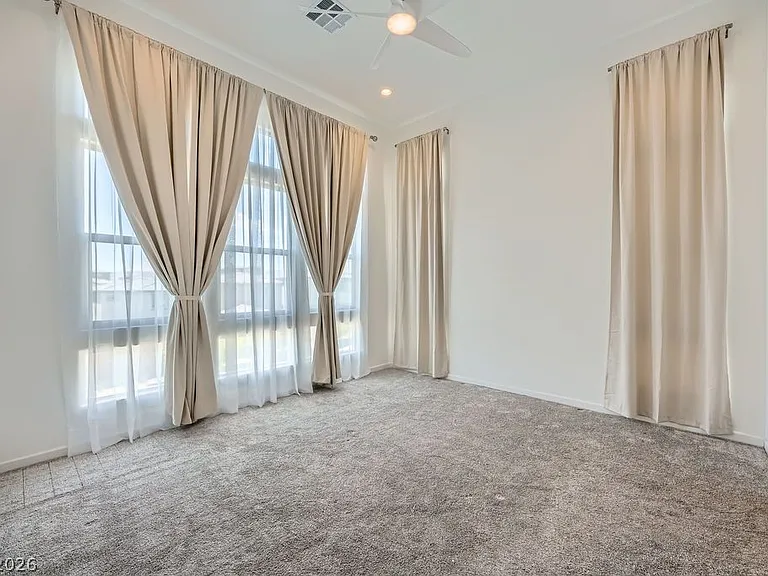 11821 Stone Run Ave — Photo 5