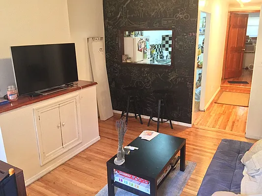 Rented by MNS | media 24