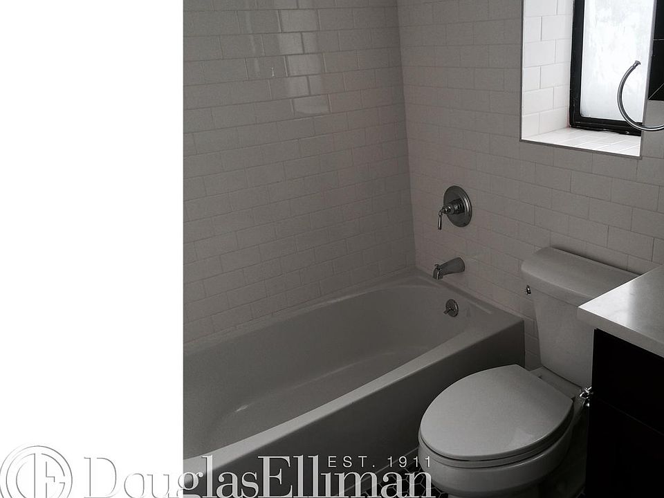 2nd image of 2180 38th St APT D6