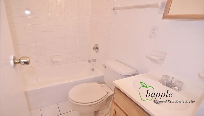 Rented by Bapple | media 9