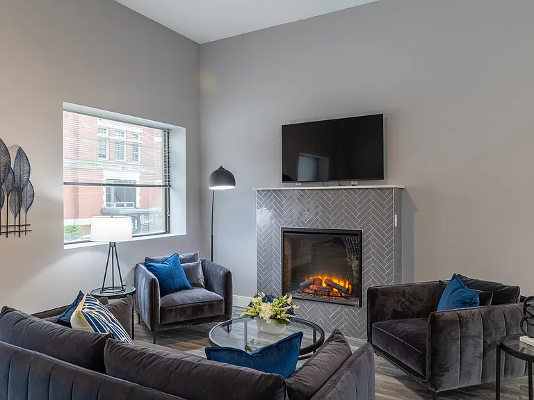 The Residence at 1000 Elm — Photo 100