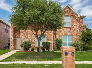 906 Jamie Dr, Grand Prairie, TX 75052