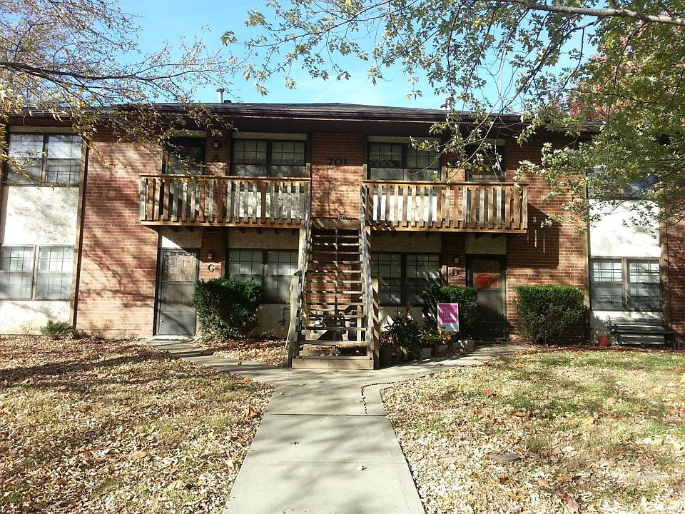 1st image of 701 NE 2nd St