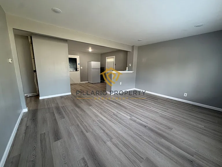 3211 Milan St — Photo 2