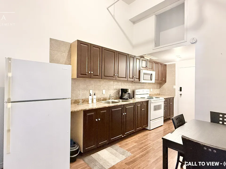 75 Kensington Ave #202