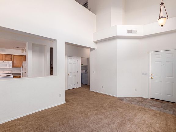 4th image of 75 S Pepperwood Pl
