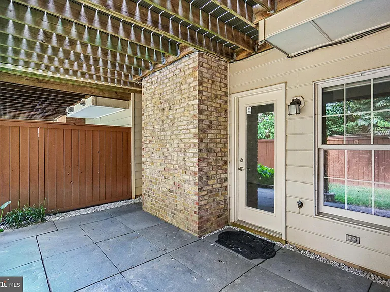 417 Winding Rose Dr — Photo 43