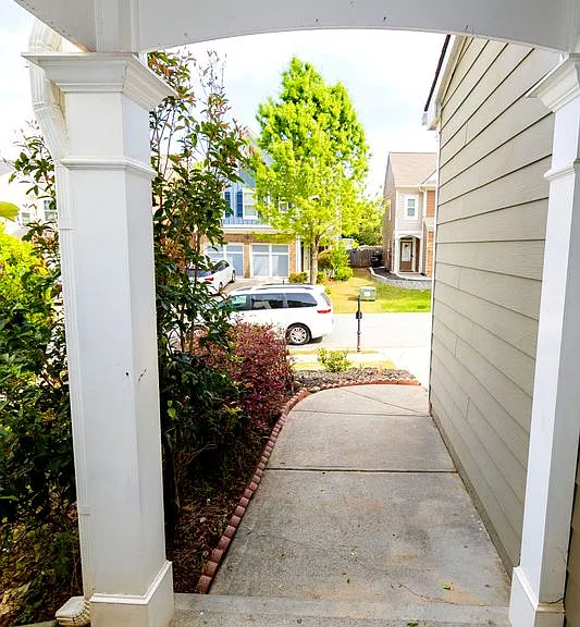 5815 Weddington Dr — Photo 22