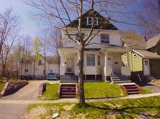 11 Thorn St, Rochester, NY 14613