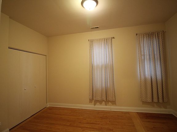 5th image of 5407 N Ravenswood Ave #2