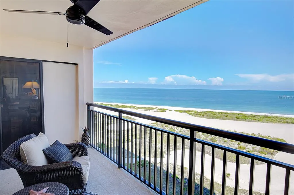 2 bed, 2.0 bath, 1094 sqft, $3,600 — Photo 1