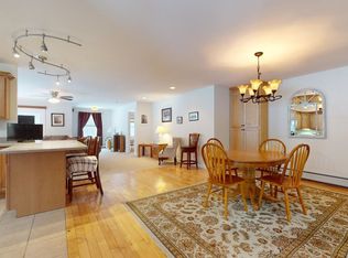 185 Ledgewood Ln #B, Milton, VT 05468