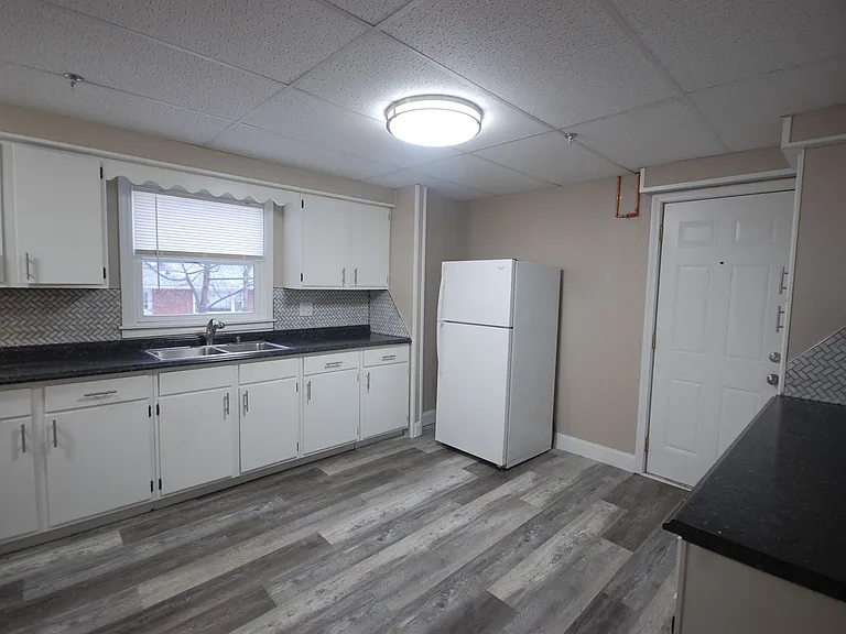 716 Benton St #1-4 — Photo 11