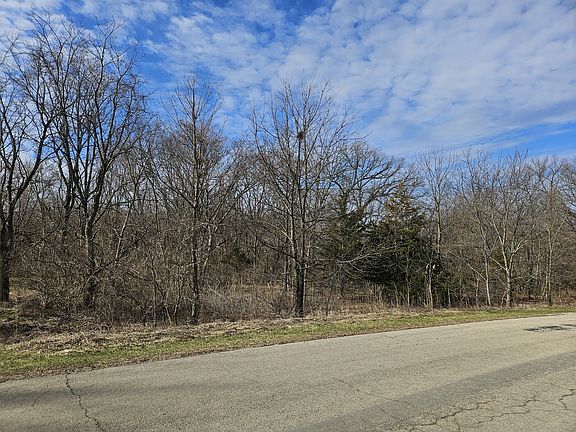 4th image of 2616 N 3689th Rd