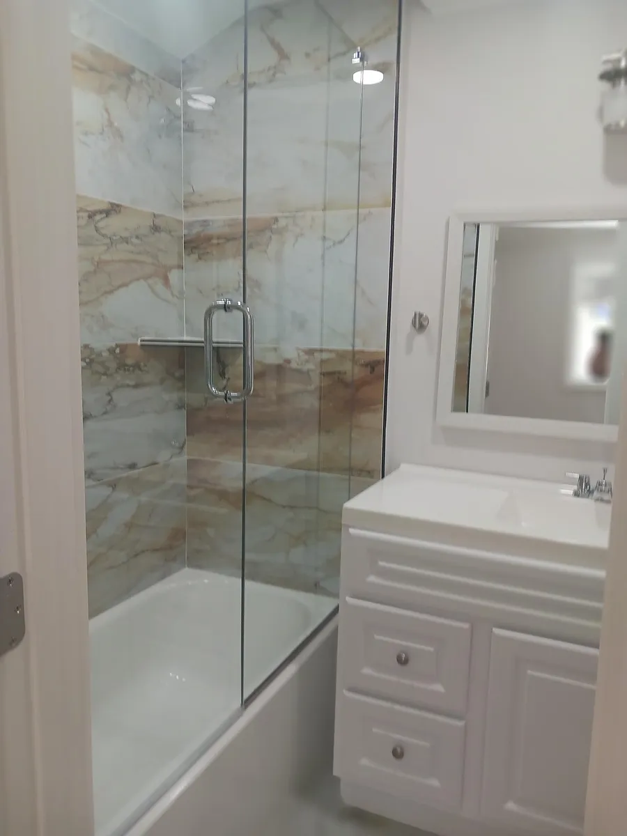 En suite Bathroom - 2529 Skyland Dr #B
