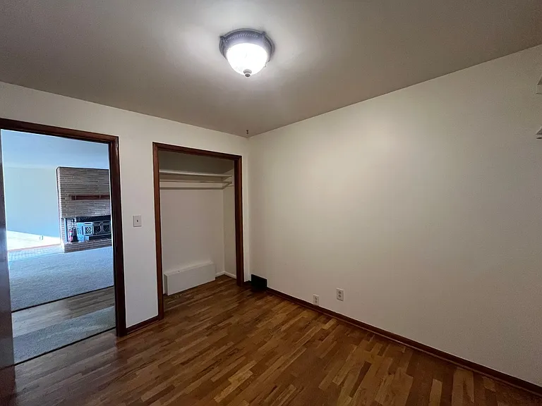 2310 Walnut St — Photo 12