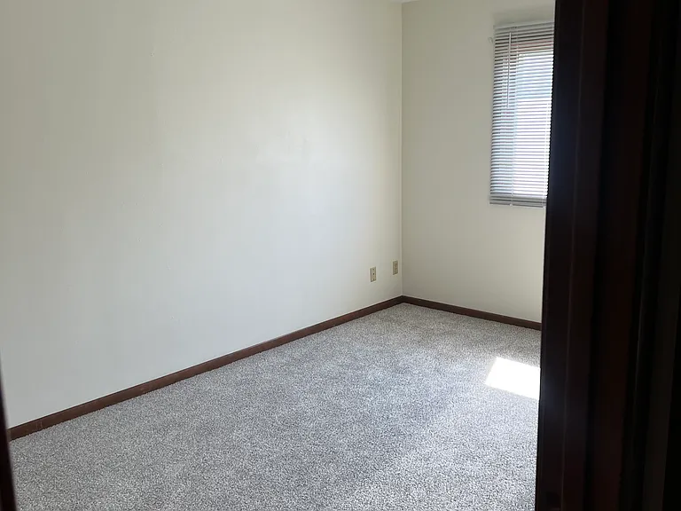 1021 Warwick Dr #U — Photo 14