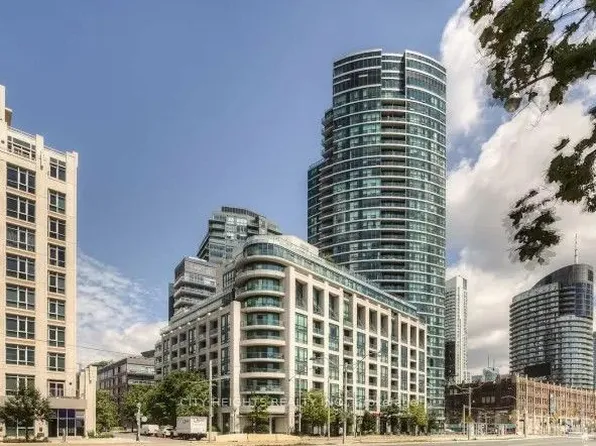 600 Fleet St, Toronto, ON