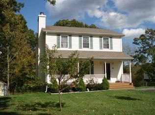 25 Albert St, Westerly, RI 02891