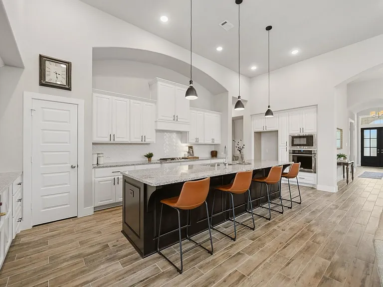 2714 Coastal Trl — Photo 9